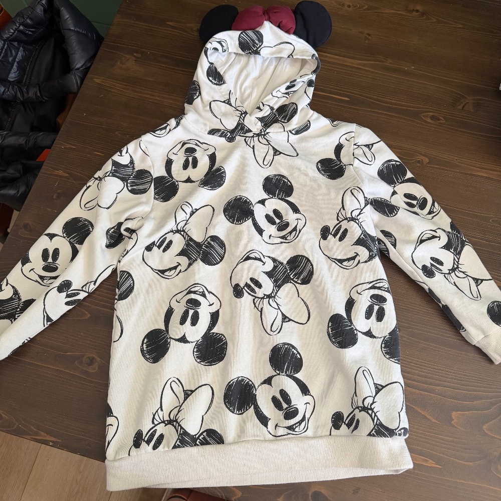 Minnie Mouse hoodie